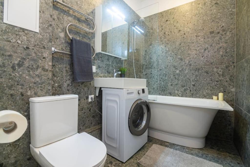 Cozy 2-bedroom Oasis In * Riga
